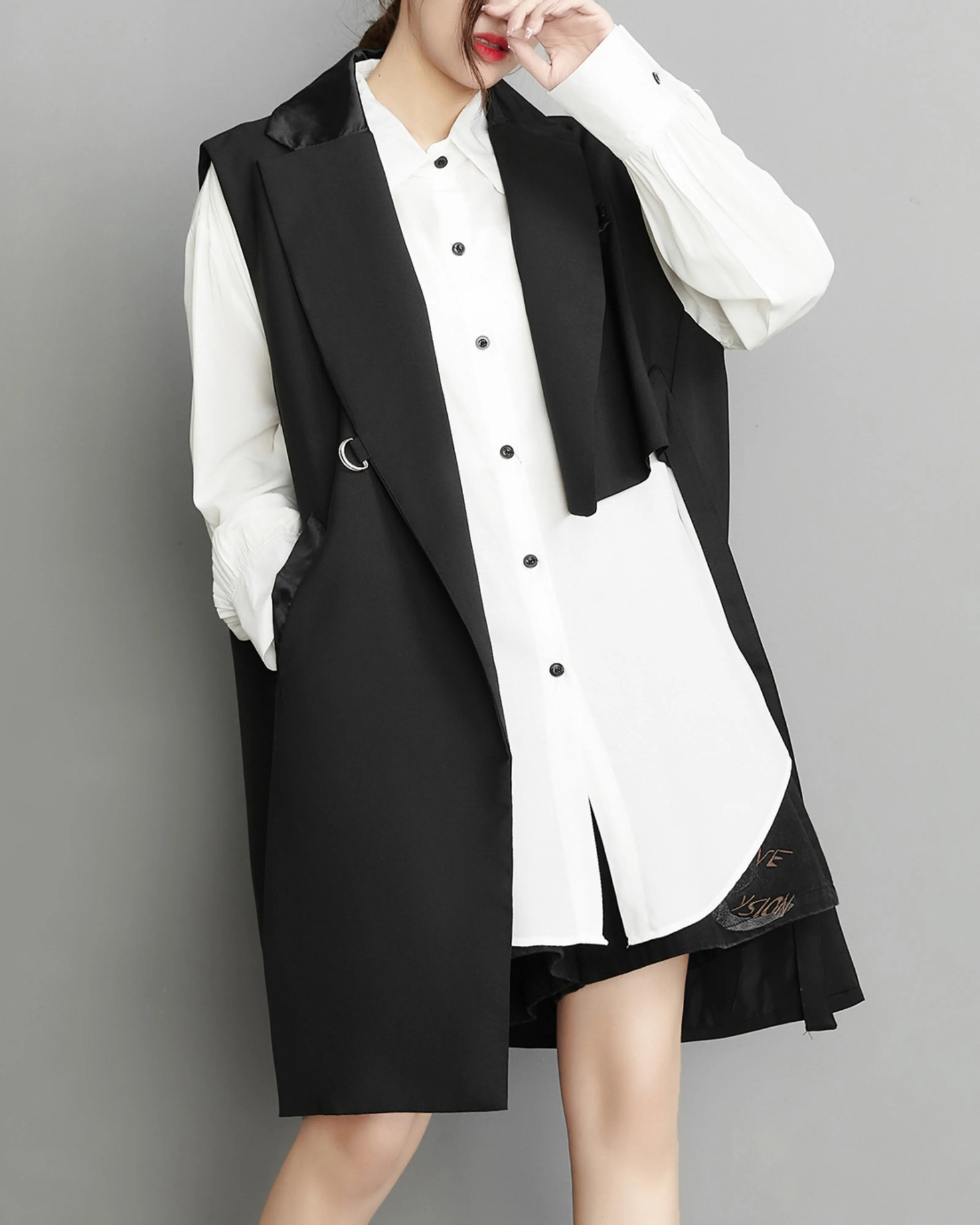 ellazhu Women's Funky Lapel Collar Cardigan Vest Solid Color Sleeveless Outerwear GZ121