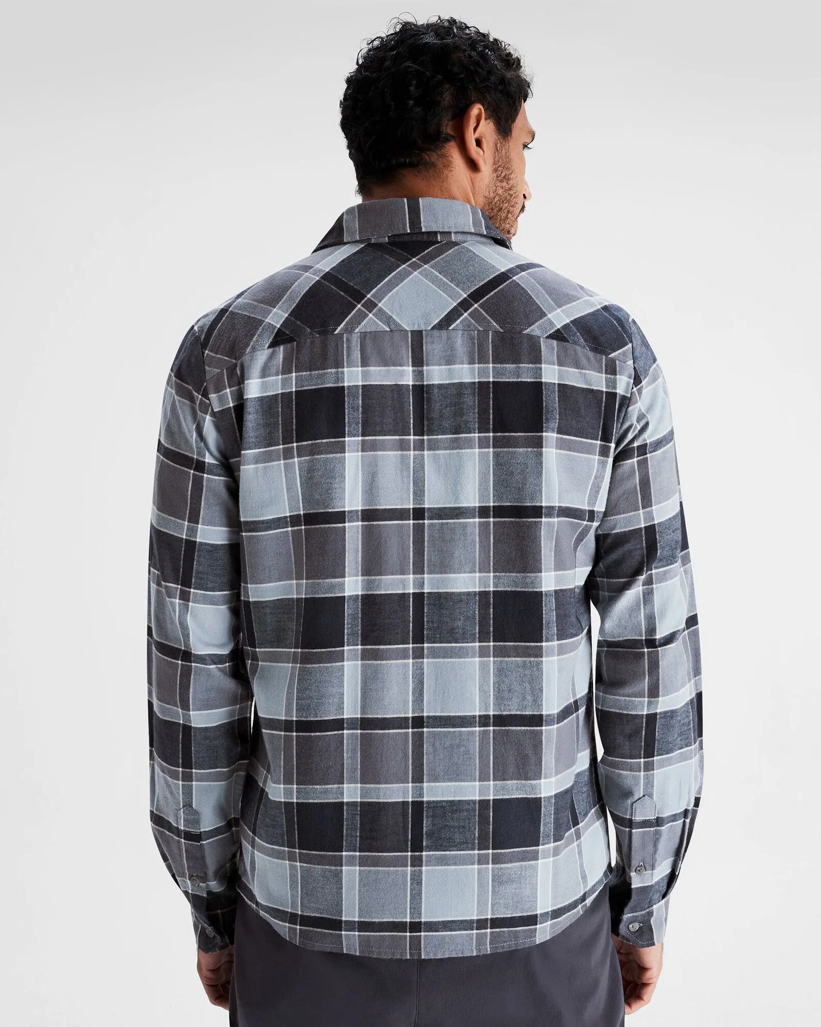 Men's Fyfe Flannel Shirt - Mid Navy Plaid